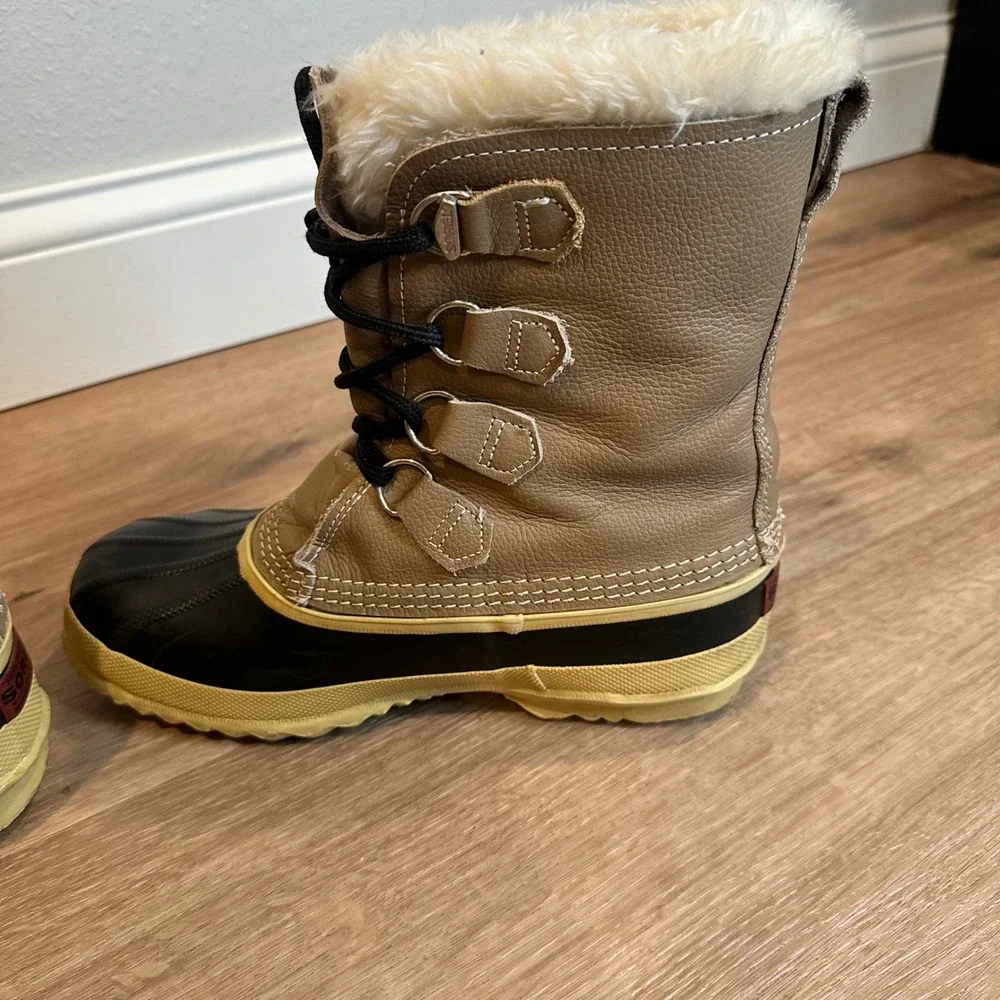Sorel‎ Caribou Snow Boots Women 9 Tan Leather Waterproof Winter Duck Boots VTG